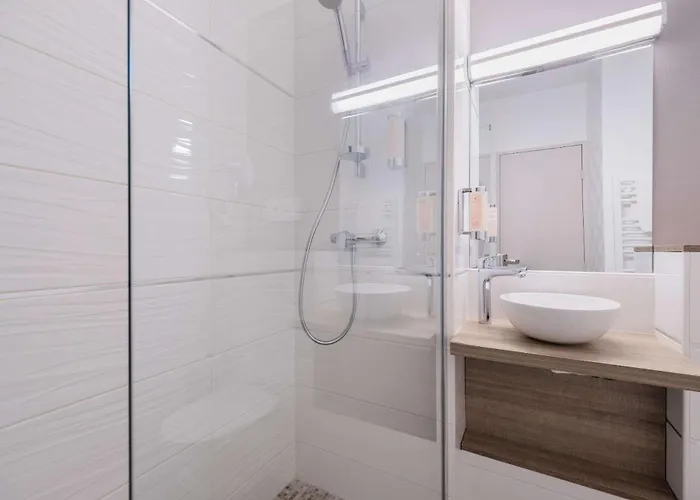 Hotel Quality Le Circuit 3*