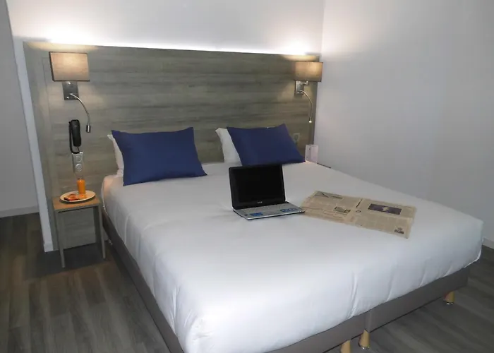 Quality Le Circuit Hotel 3*